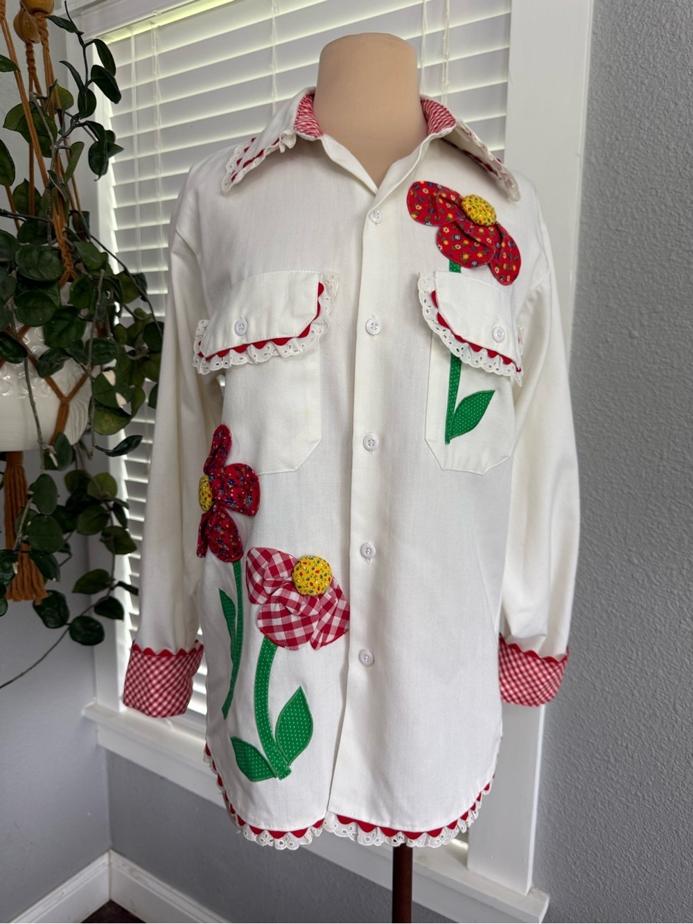 Vintage Patchwork Appliqué Blouse 70's Size Medium